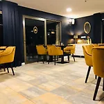 La Via *** 4*