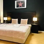 La Via *** 4*